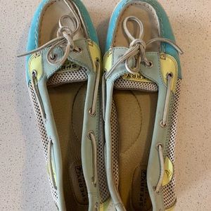 Teal/yellow women’s Sperry’s